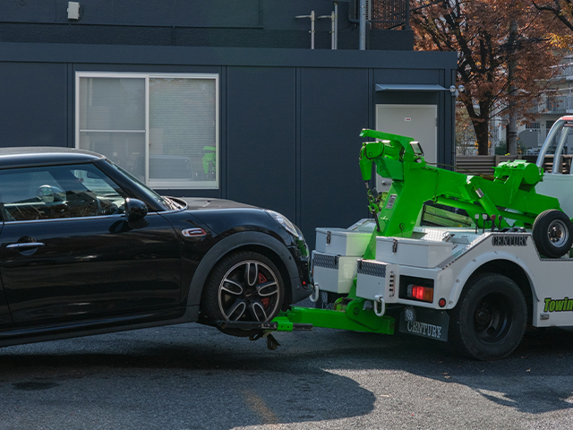 故障車のレッカー